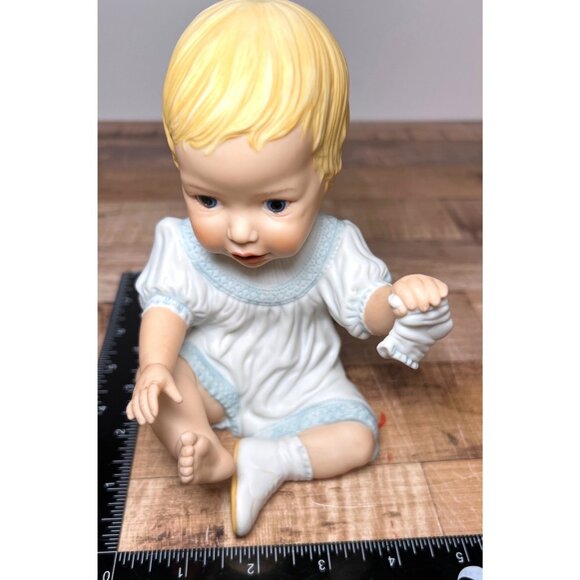 Lenox Babys First Shoes Porcelain Figurine Collectors Edition 1990 - Picture 8 of 10
